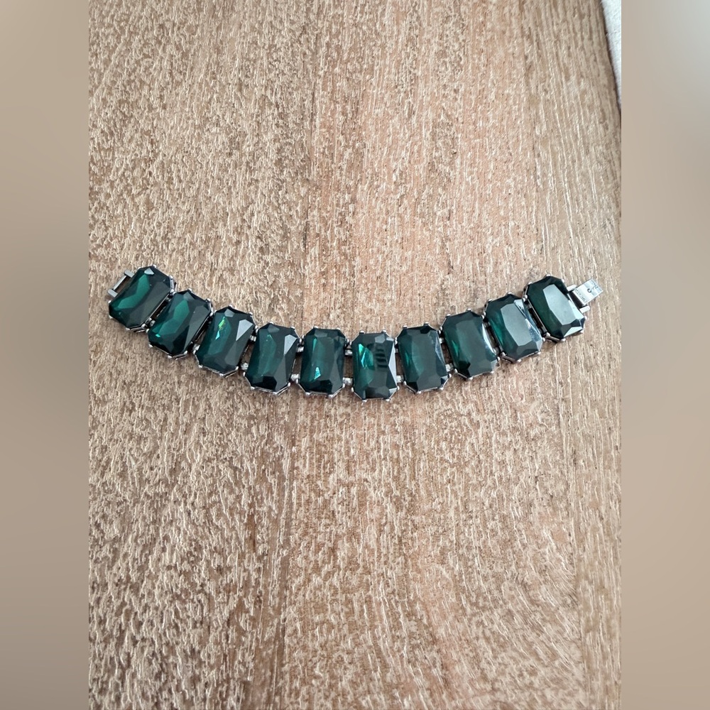 Chloe + Isabel Retro Glam Emerald Green Faceted Crystal Bracelet - Women Jewelry